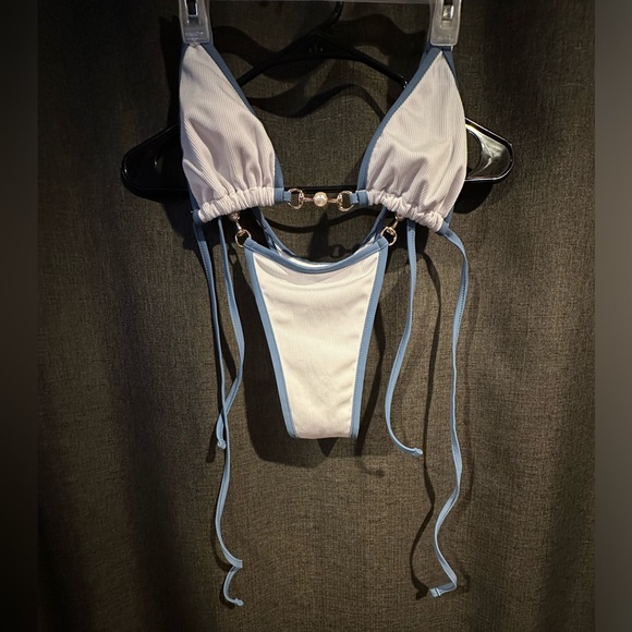 SHEIN MICRO TRIANGLE BIKINI - Picture 1 of 8